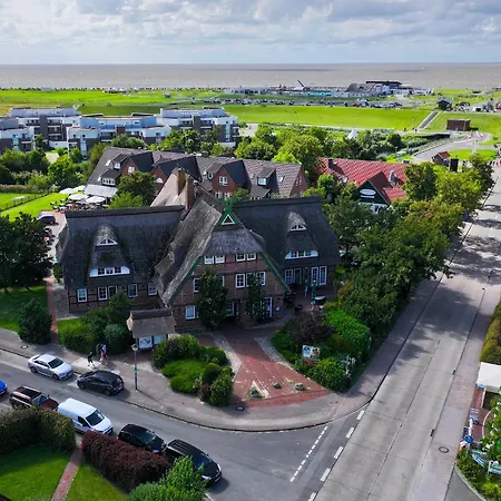 Cuxlandhotel 121 *